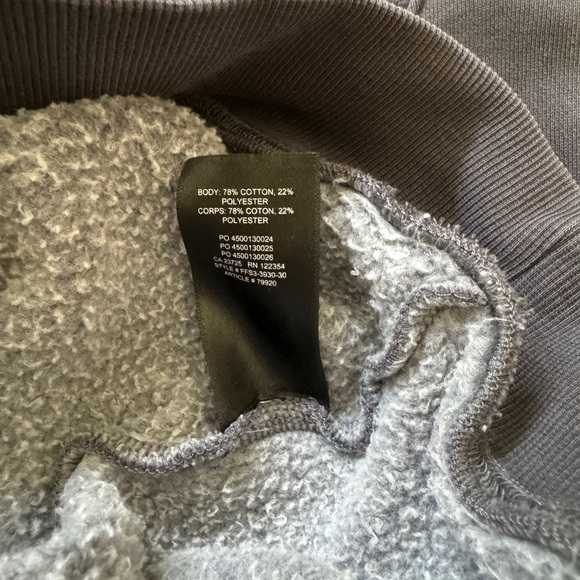 ARITZIA TNA Crewneck slate grey purple size Small - Picture 5 of 5